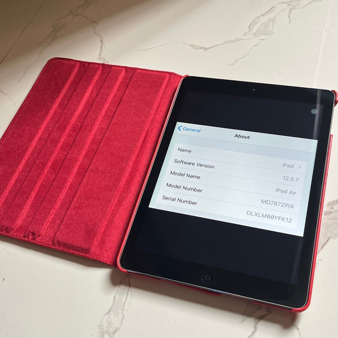 Ipad Air 64gb 9.5” with case (Category: iPad) located in Taguig. Submitted by sdiph (Listing ID 1361095210, Image 1). Description: SALE ‼️SALE‼️SALE‼️ No issues. 100% functional. Just decluttering. 100% legit. Great battery condition. Unit and casing included.