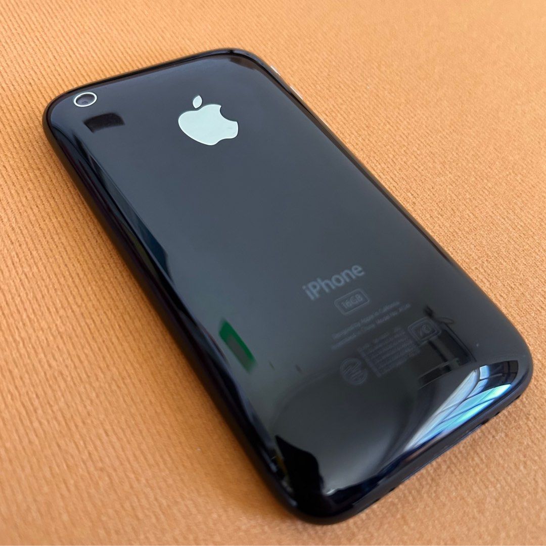 Iphone 3g 16gb (Category: Others) located in Manila. Submitted by pl4y_it_4g4in (Listing ID 1361107639, Image 3). Description: Used Issue: scratch pls check photos for cosmetic condition Softbank sim lock Buttons ok Battery ok Charging ok Mic ok Speaker ok Lcd ok camera ok Itunes ok Wifi ok Syncing ok Itunes restore reset ok With charger cable and earphones only.