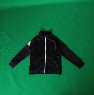 (Kategori: ) berada di . Dikirim oleh sepatuterkenal (ID iklan 1361093784, Gambar 1). Deskripsi: .