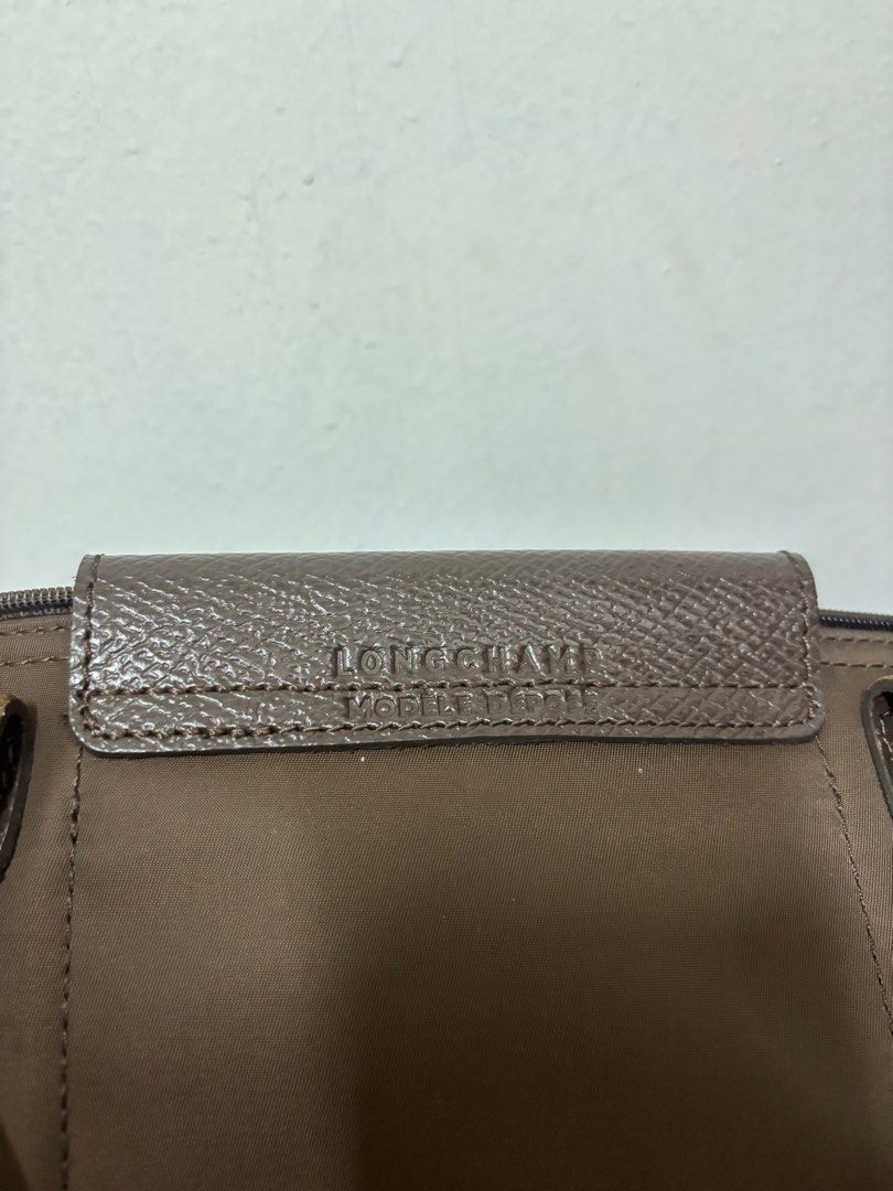 Longchamp Modele Depose (Category: Luxury Bags & Wallets) located in Quezon City. Submitted by yshloa_ (Listing ID 1361113316, Image 2). Description: Slightly Nego! .
