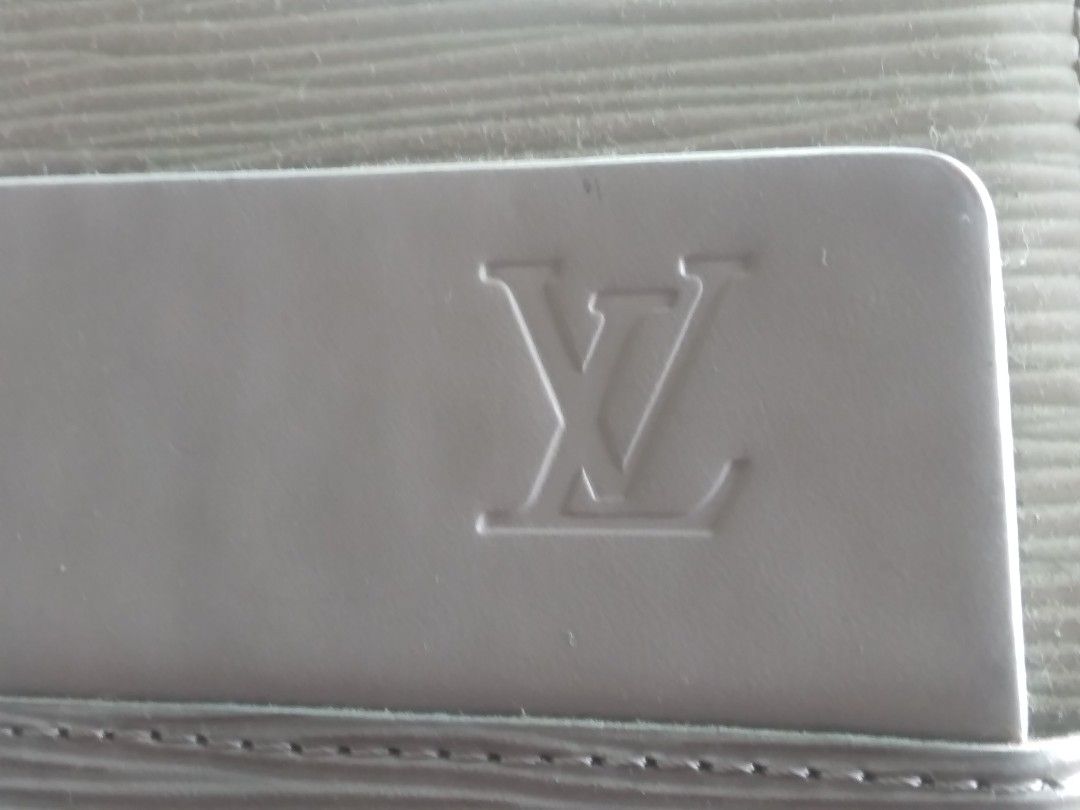 Louie Vuitton Authentic Croisette (Category: Luxury Bags & Wallets) located in Makati City. Submitted by epictiger. (Listing ID 1361075318, Image 2). Description: 100% Authentic Louie Vuitton Croisette epic leather bag. Lilac color. Rare hard to find discontinued bag. Perfect for laptops and work. Very good condition..
