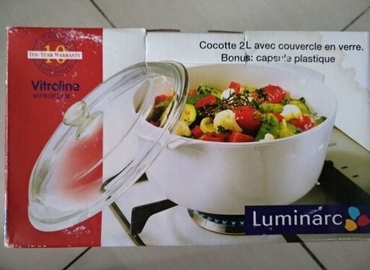 LUMINARC 2L Cooking Pot Cookware (Category: Cookers) located in Manila. Submitted by cattss__ (Listing ID 1361063549, Image 3). Description: MOD: Lalamove or J&T MOP: Gcash + SF Location: Tondo, Manila No Return No Exchange.