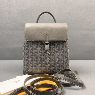 (Category: ) located in . Submitted by collynluxurybag (Listing ID 1361176849, Image 1). Description: .