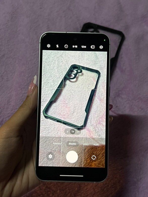 Samsung S23 FE 256GB (Category: Samsung) located in Bulacan. Submitted by hq_clb (Listing ID 1361131905, Image 2). Description: HELPING A FRIEND!!! Selling Samsung S23 FE 8/256GB 5G 10MP Selfie Camera 12MP Ultra Wide 50MP Wide-Angle 8MP 3X Optical Zoom Telephoto 30X Zoom (Concert friendly) (Sobrang ganda ng cam! Stabilized Video Capture) 1080p to 8K video quality • Maganda EDIT Features sa Gallery/Photos • Also super good for Gaming or Photograph