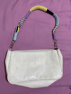 (Kategori: ) berada di . Dikirim oleh getaaaaa (ID iklan 1361085620, Gambar 1). Deskripsi: .
