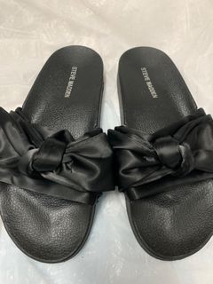 Steve Madden 黑色蝴蝶結套穿涼鞋62996317357571110