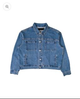 (Category: ) located in . Submitted by ihateskinny (Listing ID 1361181309, Image 1). Description: .