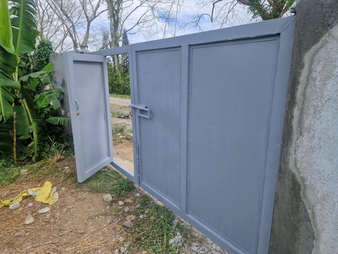 Tagaytay Lot (Category: Lot) located in Manila. Submitted by iam.iam1 (Listing ID 1361042269, Image 2). Description: 407 sqm flat lot, with fence and gate for sale or for lease with clean title and tax dec. Price posted is for sale. Open also for if for lease. Lot near Chick's ni Otit Restaurant in Mahogany Avenue Across Tagaytay City Hall, City College of Tagaytay and Tagaytay Police Station..