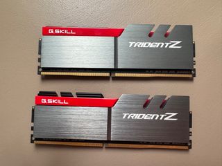 Trident Z DDR4 F4-3000C15D-16GTZB64180233088899110