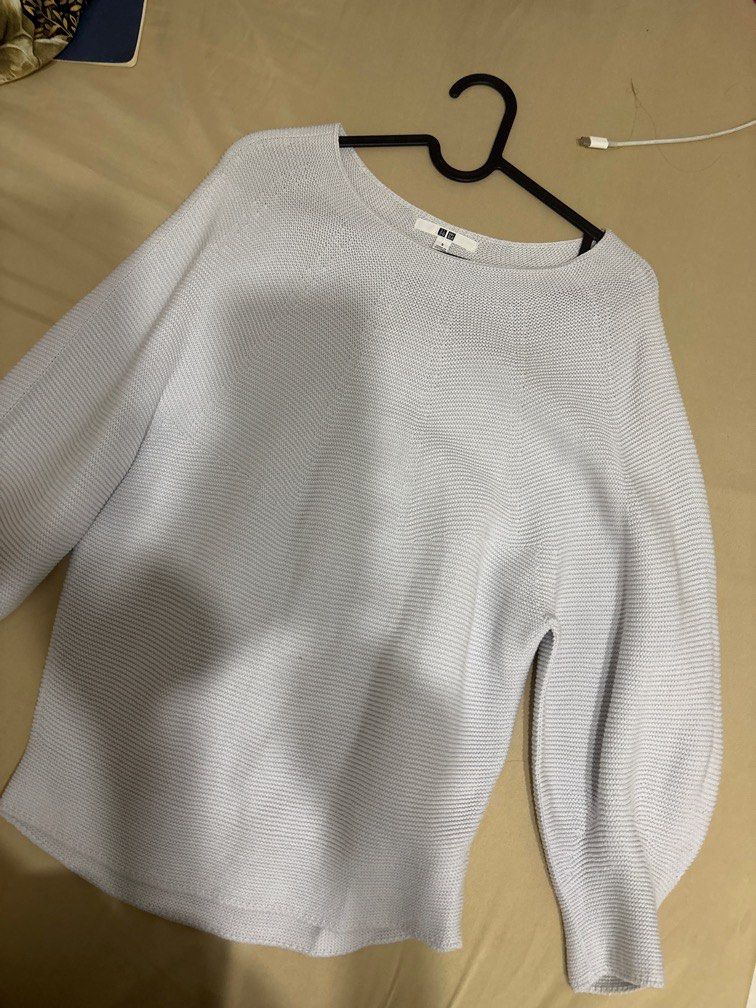 Uniqlo Knitted Top Blouse (Category: Blouses) located in Manila. Submitted by c_911 (Listing ID 1361139727, Image 1). Description: Payment first via GCash / BDO SF shouldered by buyer. Prefer Metro Manila buyers pick up via Grab/Lalamove. Feel free to message me for any inquiries Slightly negotiable.