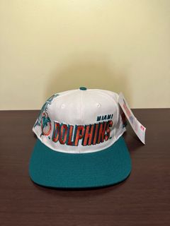 (Category: ) located in . Submitted by hypeapparels16 (Listing ID 1361156947, Image 1). Description: .