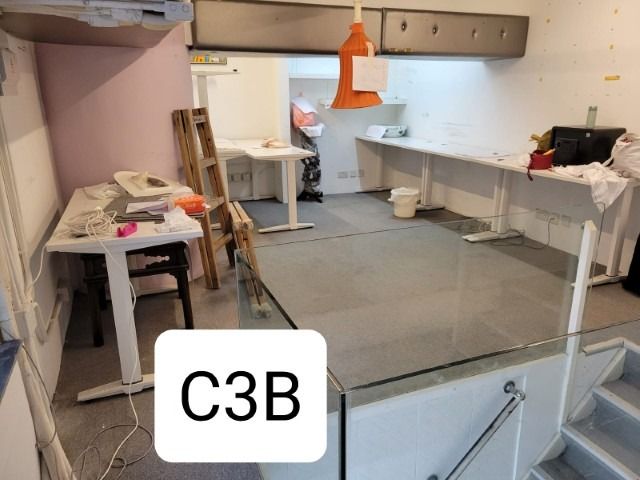 出租 - 香港德輔道西9號京光商業中心地下C3B舖(德輔道西/皇后街角) （分類：商鋪）位於 Hong Kong。 由 cashie_gomu 提交（商品編號 1361334864，圖片 3）。簡介： 包差餉+管理費。