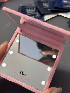 （分類：）位於 。 由 C_selection 提交（商品編號 1361280457，圖片 1）。簡介： 。
