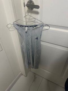 （分類：）位於 。 由 oooooooon._ 提交（商品編號 1361335235，圖片 1）。簡介： 。
