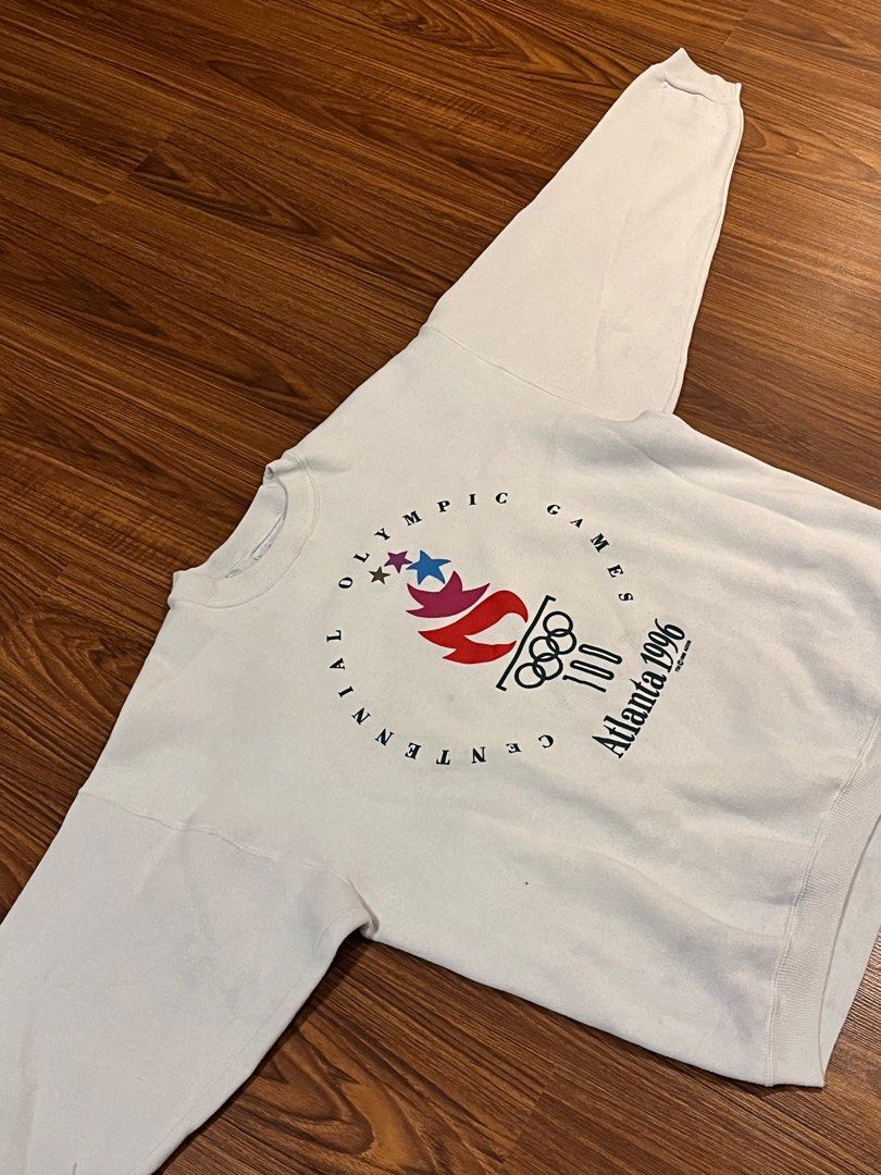 Atlanta Olympics (Category: Hoodies) located in Pasig City. Submitted by ukaygodd (Listing ID 1361257323, Image 3). Description: 1996 Olympics Hanes pull-over . Cotton material, used but not worn-out classic baggy 90s fit. . Size L-XL L27 W25 P800.