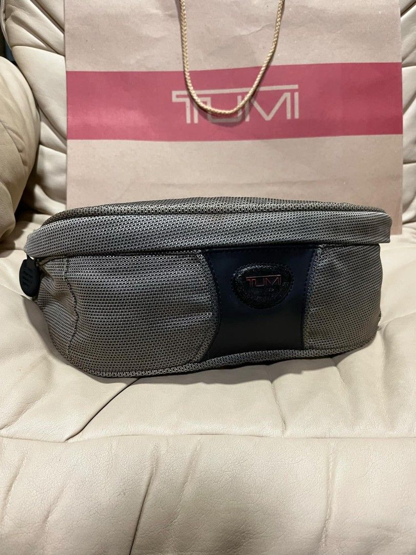 Authentic Tumi Crossbody Bag With Paperbag (Category: Luxury Bags & Wallets) located in Baguio. Submitted by designerluxeshop (Listing ID 1361297446, Image 2). Description: preloved Tumi crossbody bag with paperbag, 💯% guaranteed original, minor signs of usage, shipping is free, message me if interested, ready for delivery discount is offered for cash buyer layaway is accepted 20% downpayment 80% balance payable up to 4-6 months.