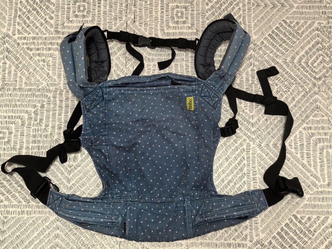 Boba 4G Carrier (Category: Carriers & Slings) located in Baguio. Submitted by jane08 (Listing ID 1361349981, Image 1). Description: Pre-loved and Well-loved carrier. Color fading due to some sun exposure but structure is still ok. Ideal for 7 to 45 pounds baby (acdg to manufacturer).