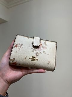 由 ccoot (刊登 ID 1361207488，圖片 1) 提交，位於 的 (類別：)，說明：。