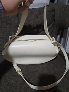 (Category: ) located in . Submitted by storelady (Listing ID 1361305304, Image 1). Description: .