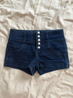 (Category: ) located in . Submitted by mofmolover (Listing ID 1361234181, Image 1). Description: .