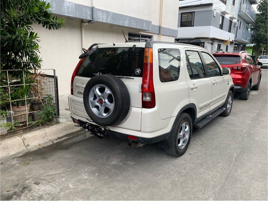 Honda CR-V 2.0 i-VTEC Auto (Category: Used Cars) located in Taguig. Submitted by nightcrawler82 (Listing ID 1361241446, Image 3). Description: Honda CRV 2004 AWD. Newly refresh engine and transmission… With CR under my name. .