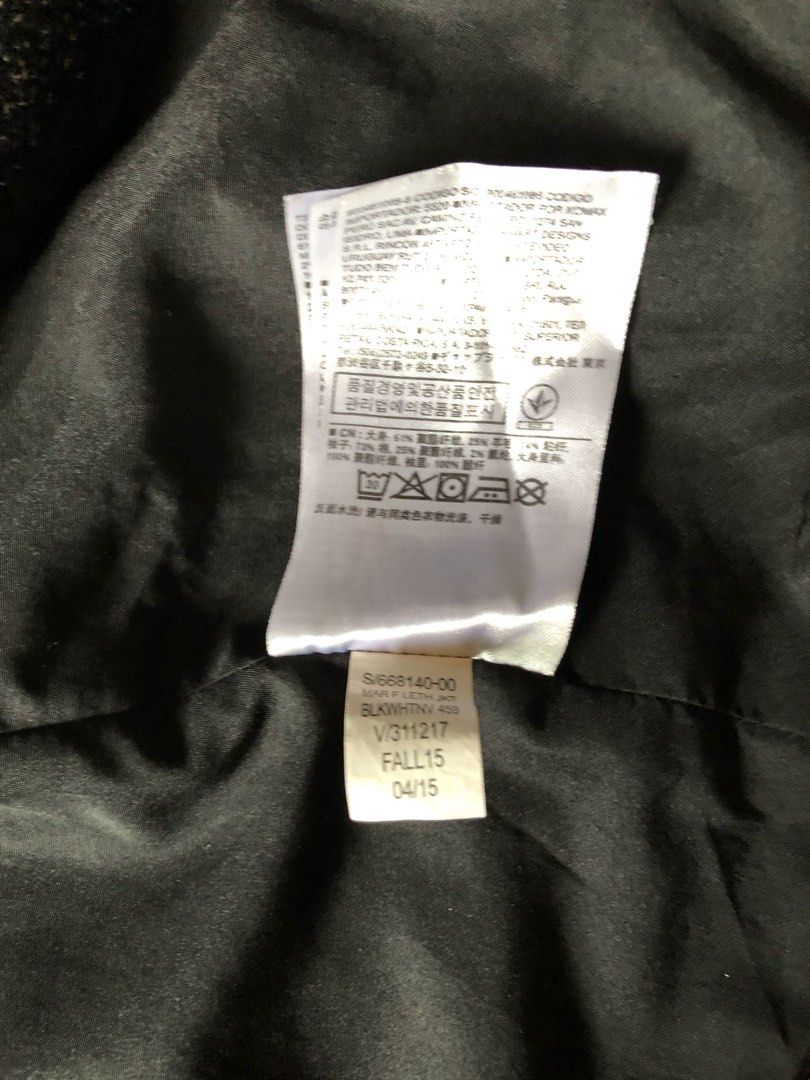 Jacket (Category: Coats, Jackets and Outerwear) located in Singapore. Submitted by coolpenguin_4820 (Listing ID 1361258261, Image 3). Description: Brand new Jacket selling for $60 Condition very good and new Colour blue and size S Interested pls sms me thanks .