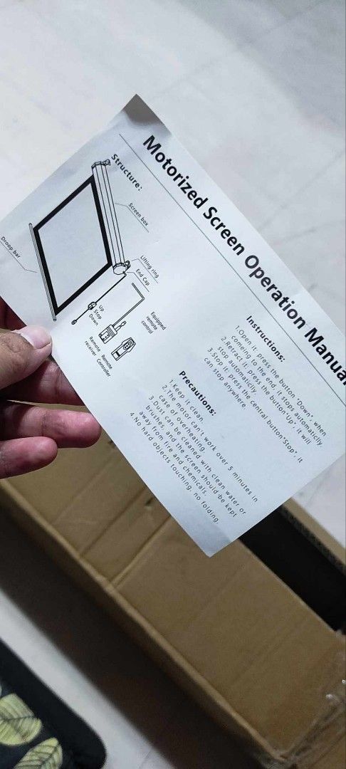 Motorized Projector Screen 100" 16:9 (Category: Monitor Screens) located in Caloocan City. Submitted by cappfinds86177 (Listing ID 1361303414, Image 2). Description: bnew in box 10th avenue caloocan.