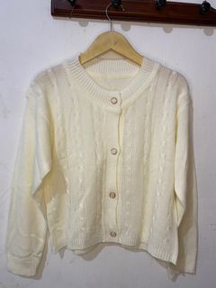 (Kategori: ) berada di . Dikirim oleh prelovedbyaprilooks (ID iklan 1361340526, Gambar 1). Deskripsi: .