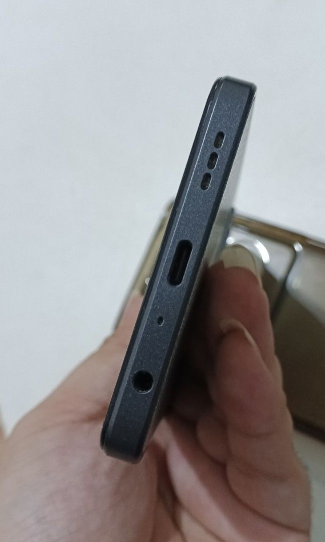 Oppo a79 5g 8/128 (Category: OPPO) located in Las Pinas. Submitted by mikko.gomez (Listing ID 1361284974, Image 3). Description: For sale Oppo a79 5g Makinis pa presentable looks new Specs: 6.72 inches Android 15 Dimensity 6020 5G 8+8GB RAM 128GB Storage 5000mah battery makunat 50mp camera super linaw No issues sa performance gagamitin mo nalang No history of repair! 6months old Fix price 5k only auto ignore sa buraot. Auto pass sa kwentuhan. uni