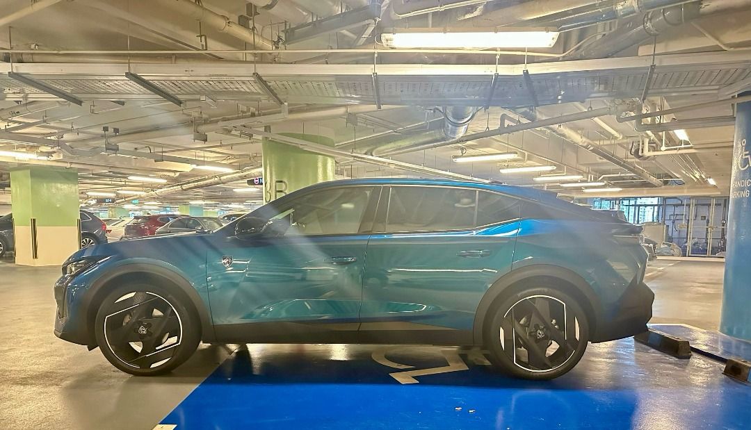 Peugeot 408 1.2 EAT8 Fastback GT Sunroof (OPC)62872683454593112