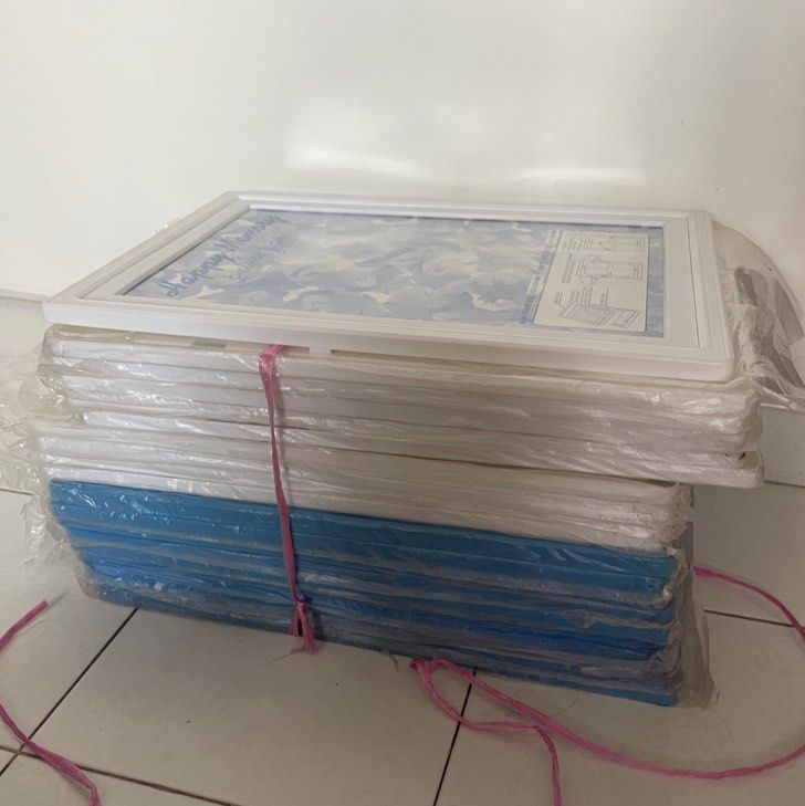 Picture frames (White/Blue)64885410748034114