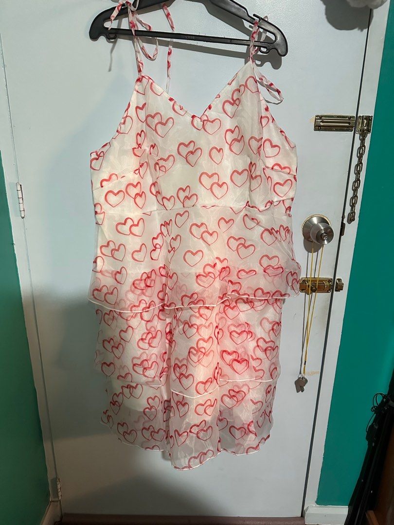 Plus Size Mesh Heart Formal Dress (Category: Evening dresses & gowns) located in Quezon City. Submitted by declutterwithtin (Listing ID 1361320728, Image 1). Description: - self tie dress - 4XL on tag but best fit 2-3XL - has zipper - perfect for formal events! .