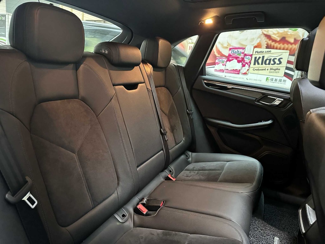 Porsche  macan s Auto498306342915952647