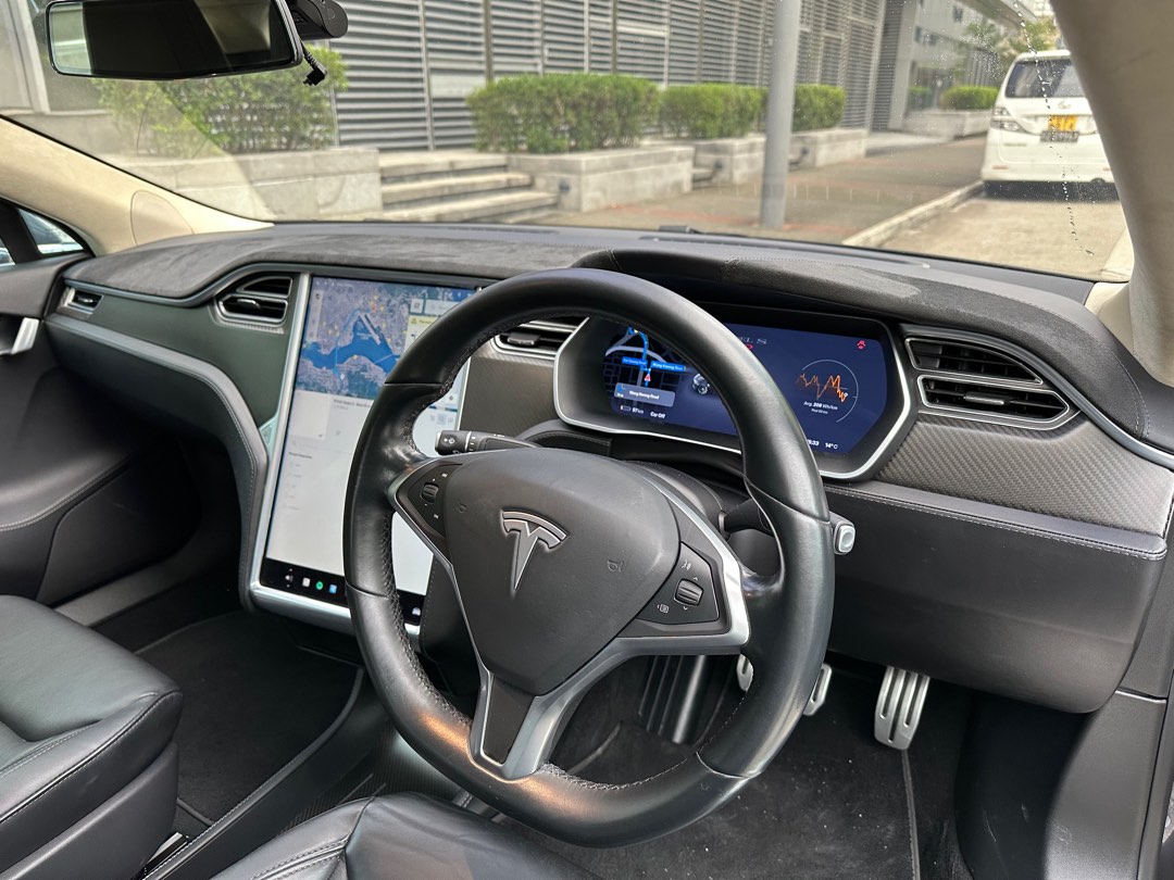 Tesla Model S P90D Auto62863175391233111