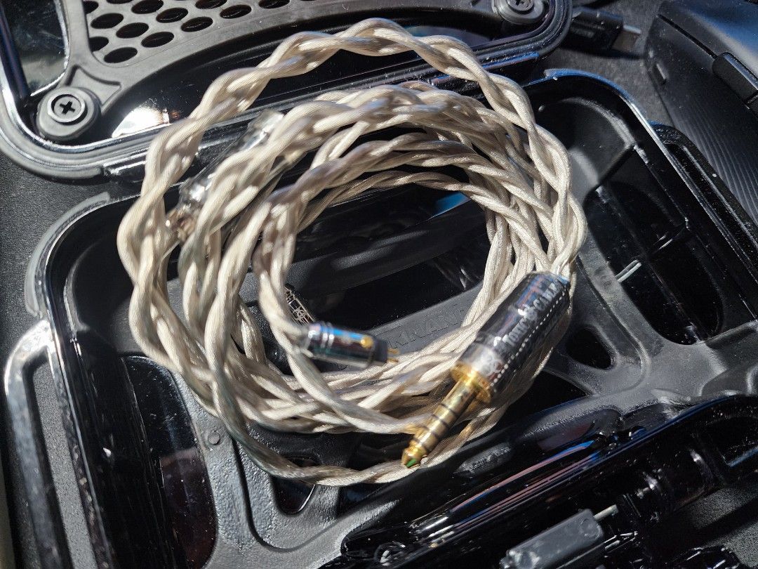 Toxic Cable Pegasus 2 旗艦限量升級線, 音響器材, 耳機- Carousell