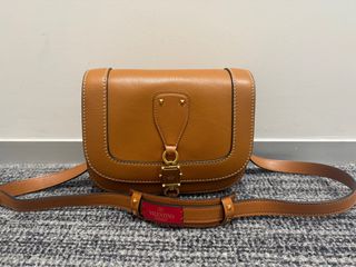 （分類：）位於 。 由 iadoree 提交（商品編號 1361231671，圖片 1）。簡介： 。