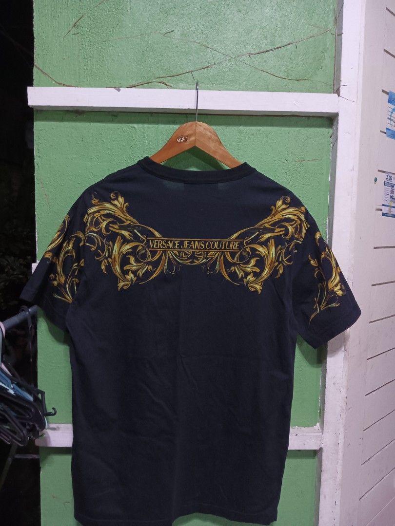 Versace Jeans Couture Baroque style (Category: Luxury Apparel) located in Bacolod City. Submitted by luciddreams07 (Listing ID 1361324448, Image 3). Description: VERSACE JEANS COUTURE BAROQUE 20 WIDHT 28 LENGHT ITEM IN GOOD CONDITION 9.5/10 Colorrate Honest issue : himulmol kakakuha lng sa bale / check last photo Searchable in Centrilogo Check photo for details ❗❗❗ Bacolod Location❗.