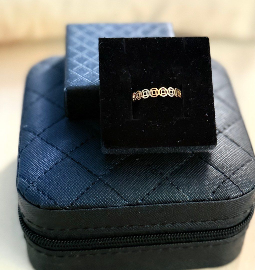 18k Saudi gold ring (Category: Rings) located in Iloilo. Submitted by cheenaaa (Listing ID 1356184174, Image 1). Description: Selling per piece!😊 Available in size 8 and 9.
