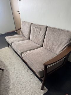 (Category: ) located in . Submitted by lanabeauco (Listing ID 1356298456, Image 1). Description: .