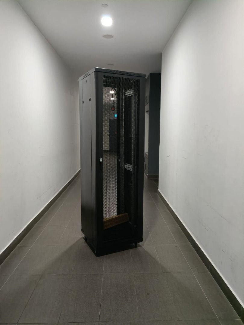 42U 2M Server AV Mobile rack with Double/Single front/back honeycomb ...