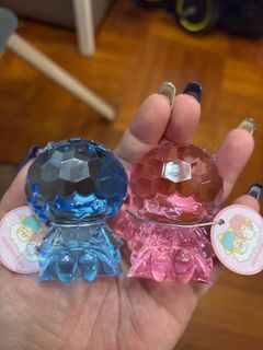 （分類：）位於 。 由 marieceline113 提交（商品編號 1356397657，圖片 1）。簡介： 。