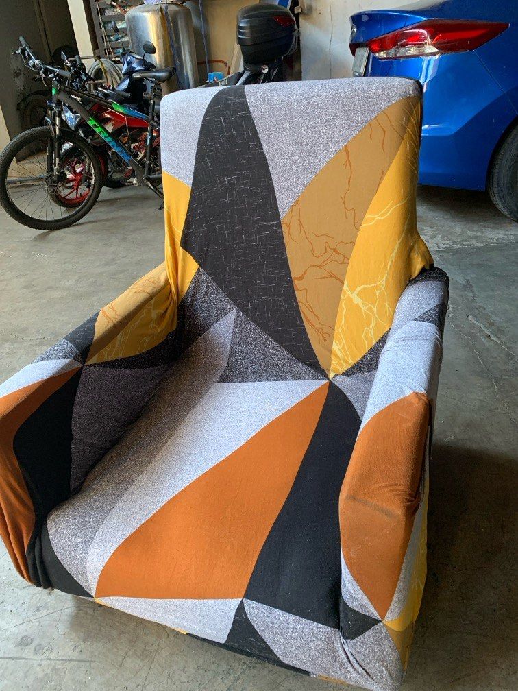 Abstract Sofa Cover Single Seater (Category: Sofas) located in Pasay City. Submitted by ayinong168 (Listing ID 1356288235, Image 2). Description: Item is in excellent condition size height is 88 cm x width is 75 cm x 72 cm pm for order.