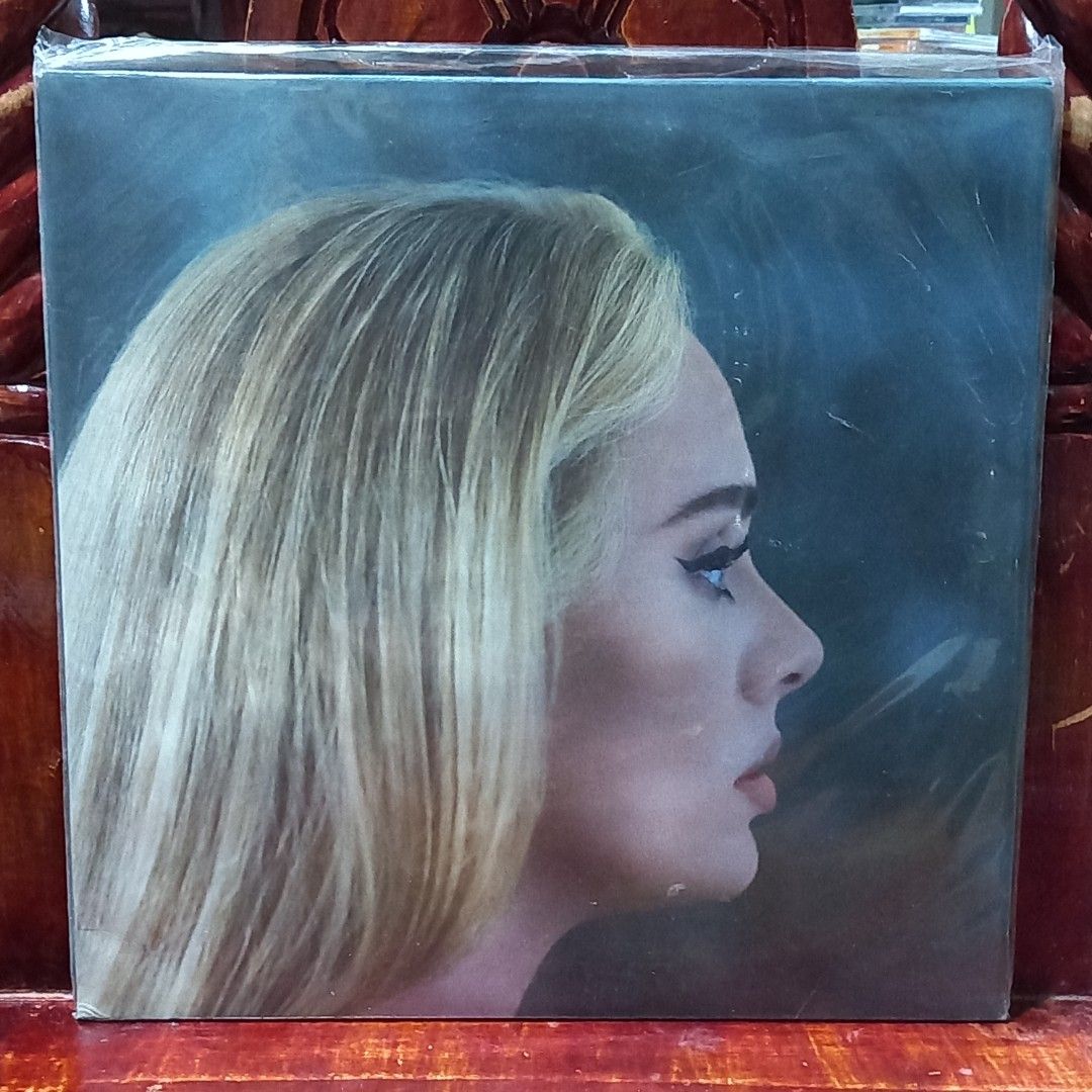 ADELE 30 (Category: Vinyls) located in Quezon City. Submitted by collectiblespopupshop (Listing ID 1356386625, Image 1). Description: Welcome to collectible pop up shop MUSIC AND VIDEO STORE! 👝Posted items are on hand. 💿🎧🎵💽🎷📽🎥 CD'S / DVD's Books & VINYL are all imported made in uk our local opm album and original in mint to nearmint & unsealead sealed brand new 🛒Pls add to cart to check stocks availability. 💵We sell quality products at 