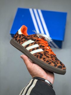 (Category: ) located in . Submitted by shoes_shop. (Listing ID 1356379347, Image 1). Description: .