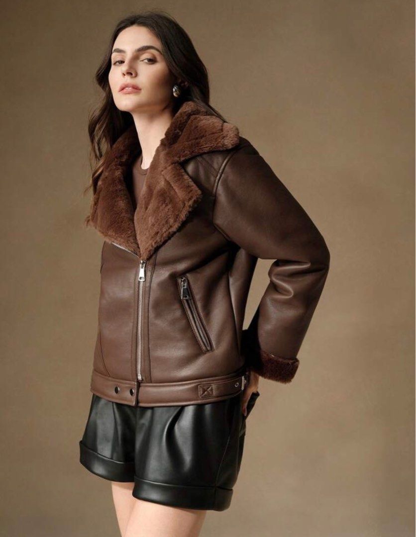 Anewsta PU Leather Turndown Fluffy Collar Jacket (Category: Coats, Jackets and Outerwear) located in Los Banos. Submitted by corneliathrift (Listing ID 1356394640, Image 1). Description: Used once during Japan trip Super pretty in actual Fit for s-l frame.