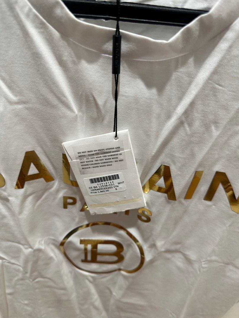 Balmain shirt (Category: Shirts) located in Quezon City. Submitted by chamndz (Listing ID 1356274344, Image 3). Description: Small fits medium Bought in dubai 100000% authentic Comes with paperbag, plastic, tag (complete inclusions) Commonwealth area RFS: double order.
