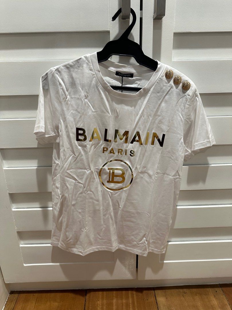 Balmain shirt (Category: Shirts) located in Quezon City. Submitted by chamndz (Listing ID 1356274344, Image 2). Description: Small fits medium Bought in dubai 100000% authentic Comes with paperbag, plastic, tag (complete inclusions) Commonwealth area RFS: double order.
