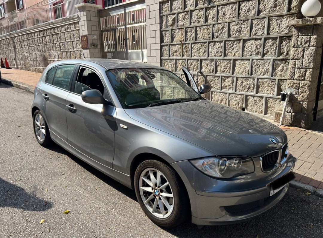 BMW 118i Hatchback 自動波62863172382850111