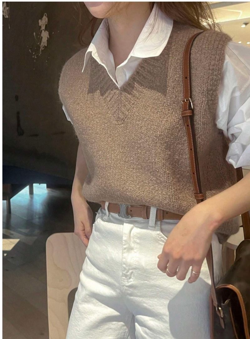 Brown V-Neck Sweater Vest (Category: Coats, Jackets and Outerwear) located in Manila. Submitted by declutterwithme101 (Listing ID 1356419440, Image 3). Description: Only used once. As good as new. Please do not ask for when worn photos since I do not have Last price posted since I'm selling them already for a very cheap price pls dont as for a lower price hehe :) Shipping fee thru j&t within MM: 45 pesos (small pouch).