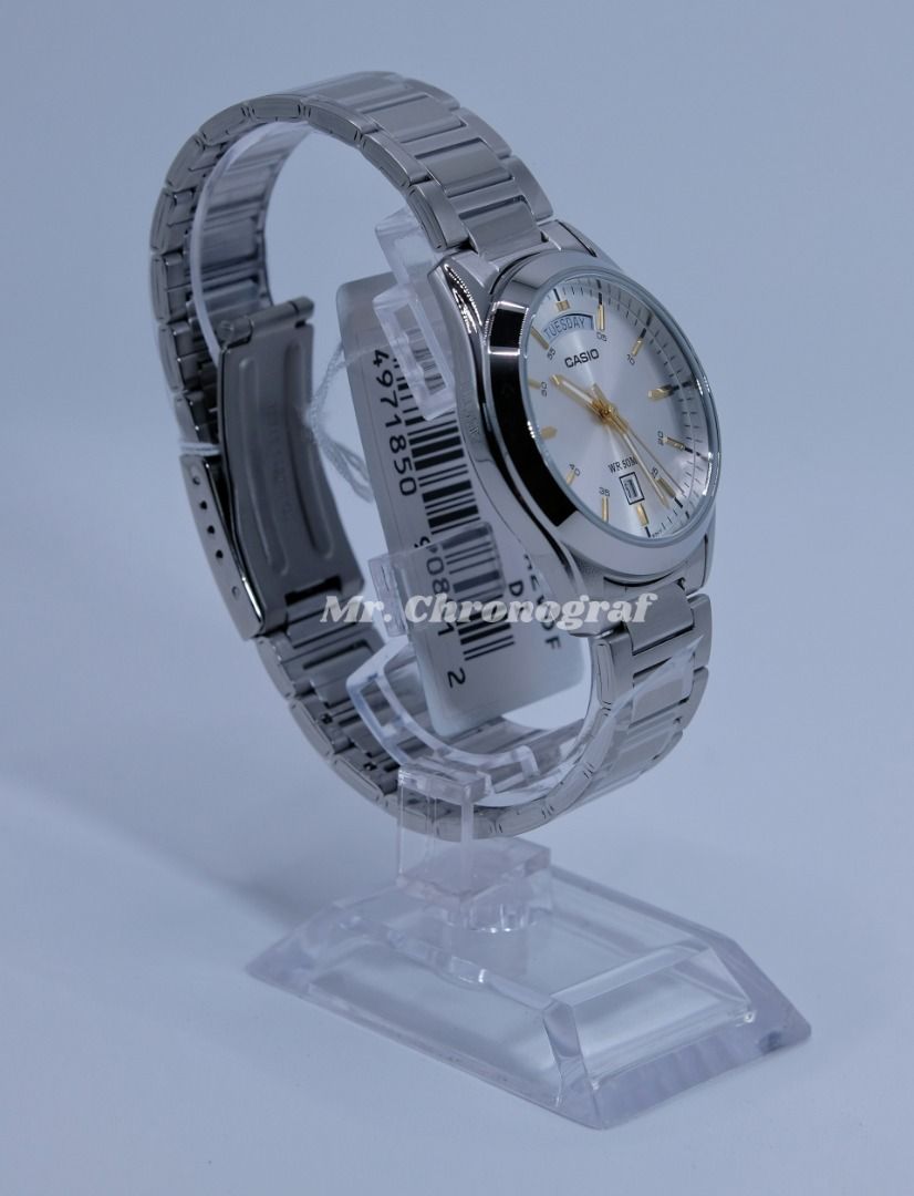 CASIO MTP-1370D-7A2VDF (Category: Luxury Watches) located in Manila. Submitted by rafael_lesaguis (Listing ID 1356265850, Image 3). Description: CASIO MTP-1370D-7A2VDF ORIGINAL MONEY BACK GUARANTEE IF PROVEN FAKE 1-YEAR WARRANTY BRANDNEW 10/10 Condition Mall SRP price: ₱3,700 My price: ₱3,000 OPEN FOR RESELLERS! Features: 🔹 Case Size 45 × 39.8 × 8.8mm 🔹 Case / bezel: Ion plated 🔹 Triple-fold Clasp 🔹 Stainless Steel Band 🔹 Regular Timekeeping